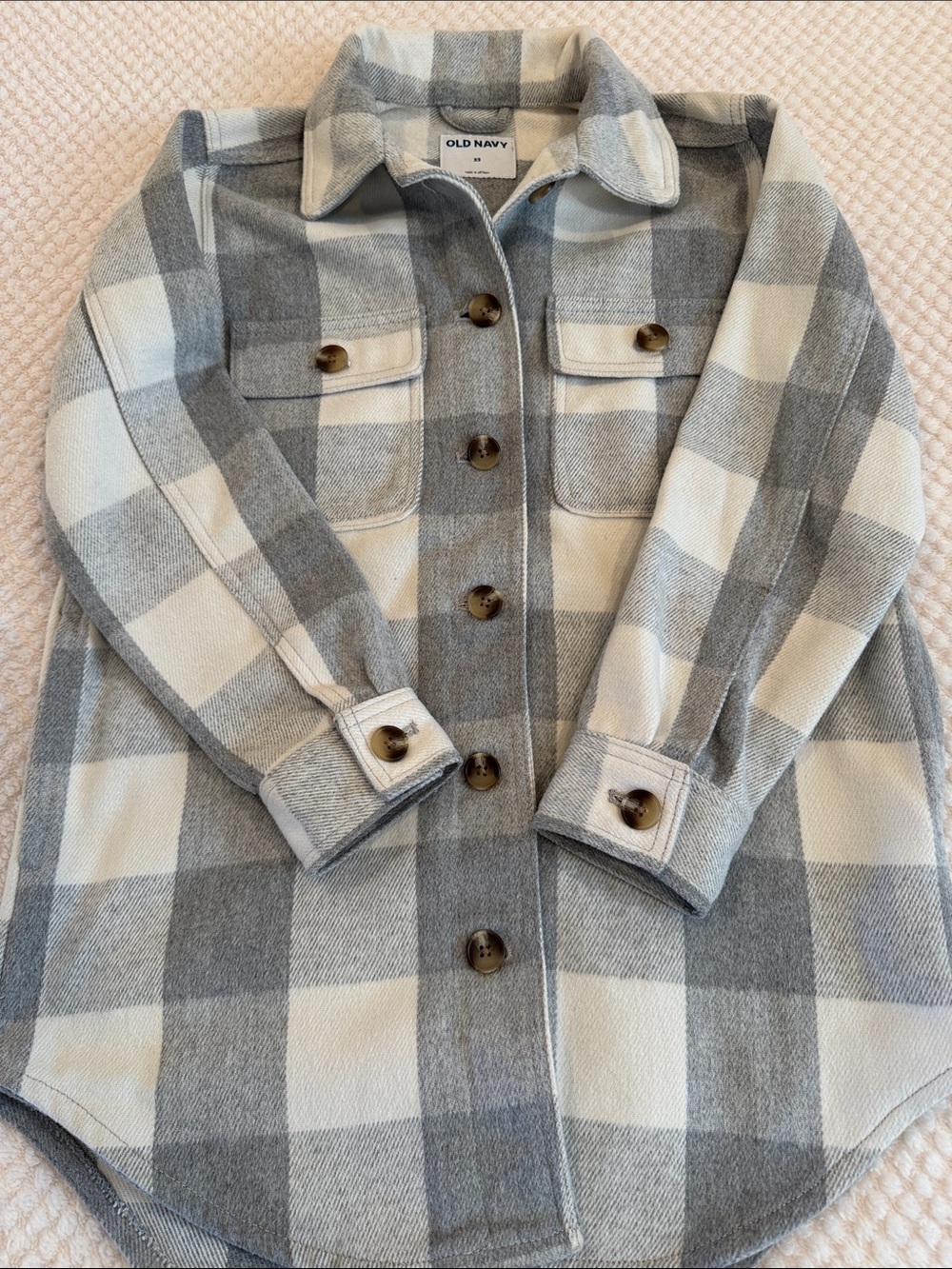 Old Navy Women’s Gray & Cream Plaid Shacket